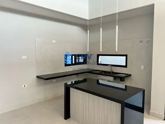 Casa com 210m² 3 quartos e 3 banheiros, à venda ou para alugar, no bairro Dom Pedro em Londrina