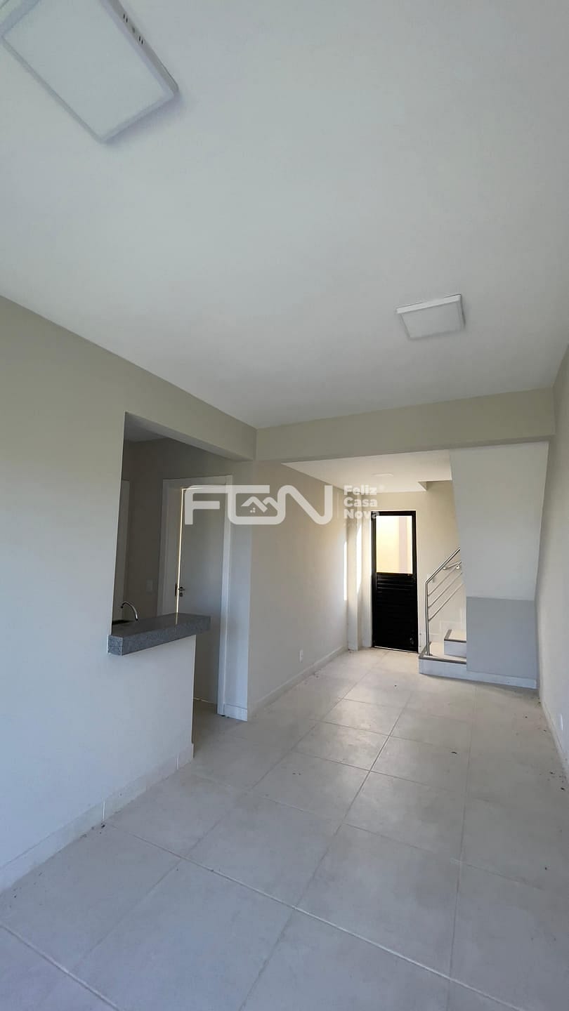 Casa à venda com 4 quartos, 82m² - Foto 6