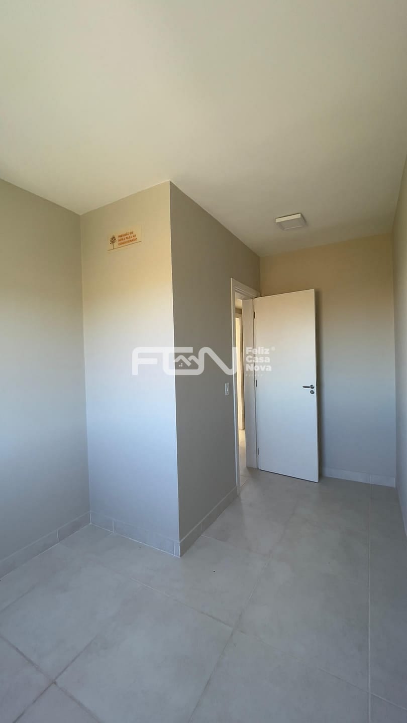 Casa à venda com 4 quartos, 82m² - Foto 15