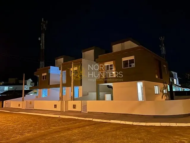 Casa com 184m² 3 quartos e 3 banheiros, à venda, no bairro Pântano do Sul em Florianópolis