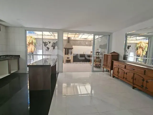 Casa 3 quartos e 5 banheiros, à venda, no bairro Tremembé em São Paulo