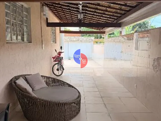 Casa 3 quartos e 2 banheiros, à venda, no bairro Praia do Imperador (Praia de Mauá) em Magé