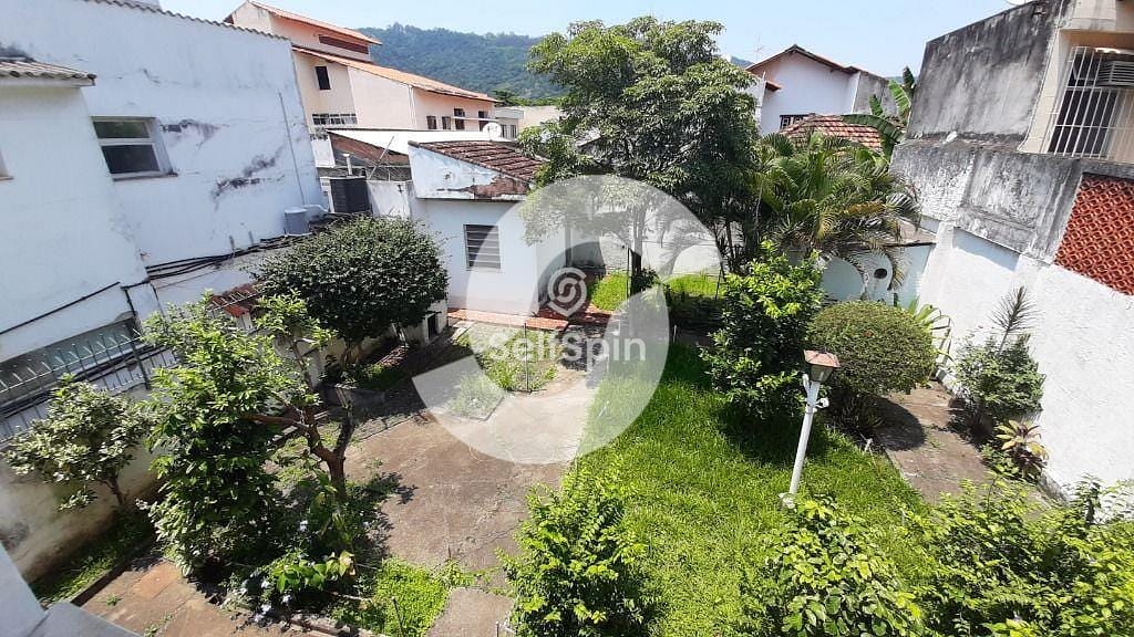 Casa, 1 quarto, 216 m² - Foto 17