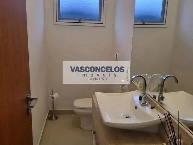 Casa com 250m² 4 quartos e 5 banheiros, à venda, no bairro Urbanova em São José Dos Campos