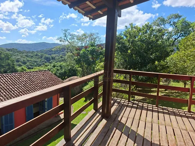 Casa com 2854m² 4 quartos e 6 banheiros, à venda ou para alugar, no bairro Residencial Parque Itapetinga em Atibaia