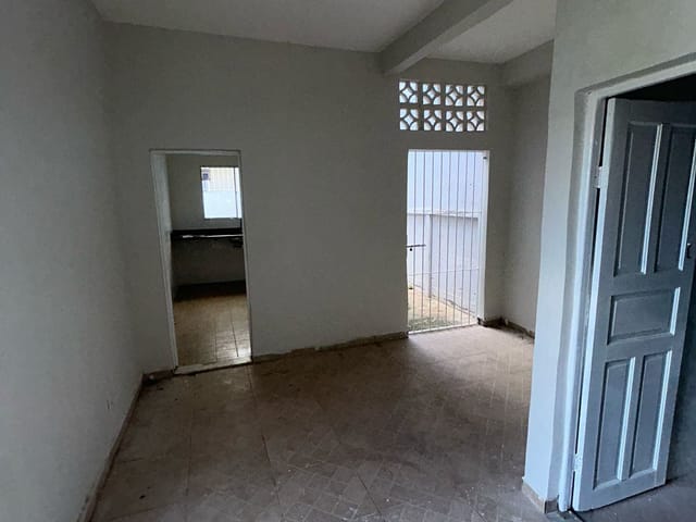 Casa com 231m² 3 quartos e 2 banheiros, à venda, no bairro IPS em Campos dos Goytacazes