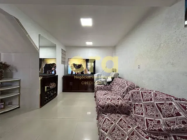 Casa com 120m² 2 quartos e 2 banheiros, à venda, no bairro Areal em Pelotas