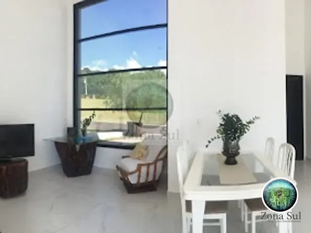 Casa com 298m² 4 quartos e 6 banheiros, à venda, no bairro Alphaville em Votorantim