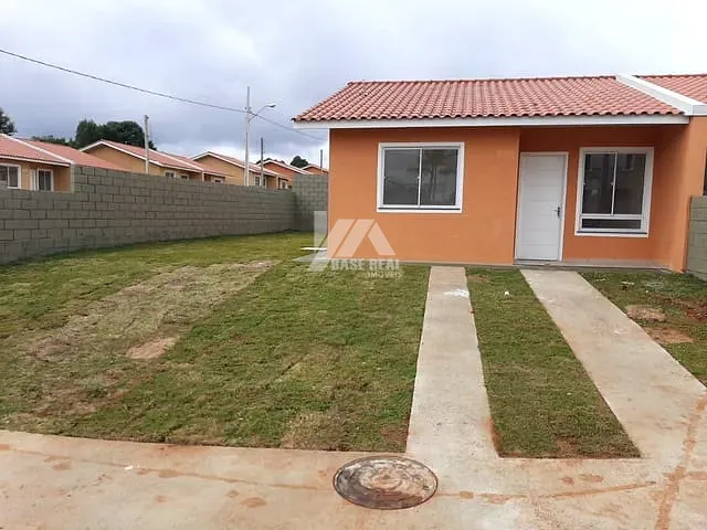 Casa com 213m² 3 quartos e 1 banheiro, à venda, no bairro Chapada em Ponta Grossa
