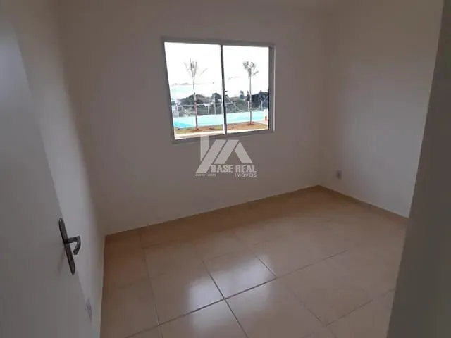 Casa com 213m² 3 quartos e 1 banheiro, à venda, no bairro Chapada em Ponta Grossa