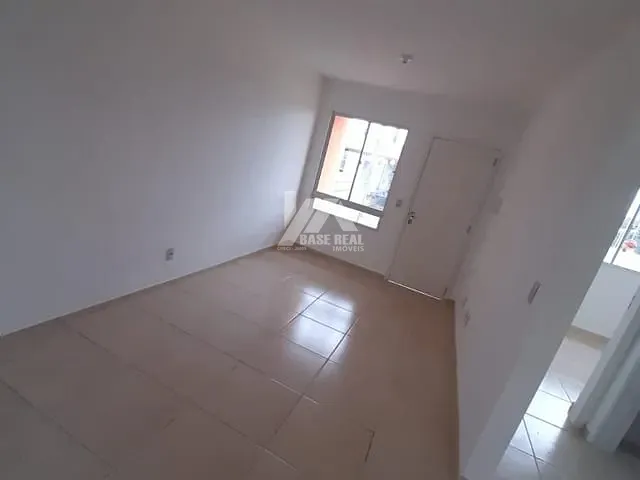 Casa com 213m² 3 quartos e 1 banheiro, à venda, no bairro Chapada em Ponta Grossa