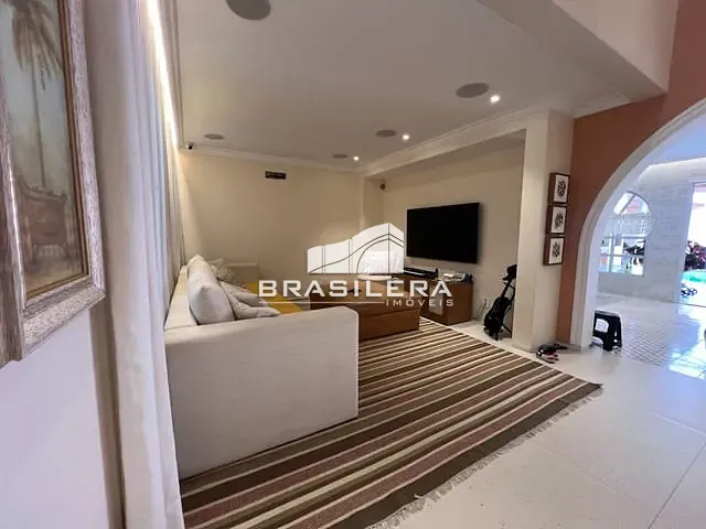 Casa 4 quartos e 6 banheiros, à venda, no bairro Parque Amazônia em Goiânia