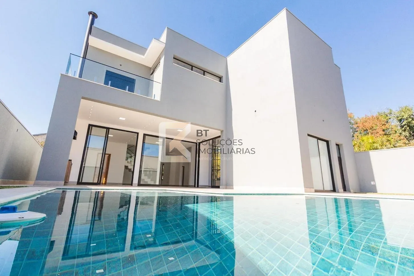 Casa, 4 quartos, 380 m² - Foto 1