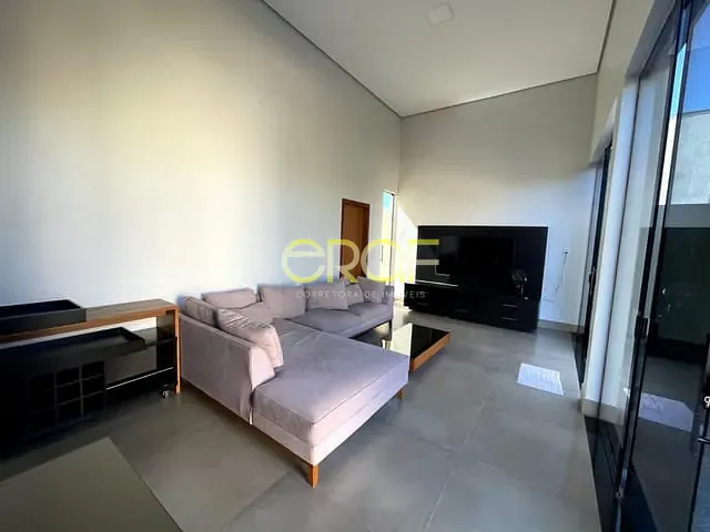 Casa com 29850m² 2 quartos e 2 banheiros, à venda, no bairro Jardim Califórnia em Formosa
