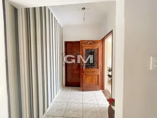 Casa com 310m² 3 quartos e 2 banheiros, à venda, no bairro Parque dos Bandeirantes em Ribeirão Preto