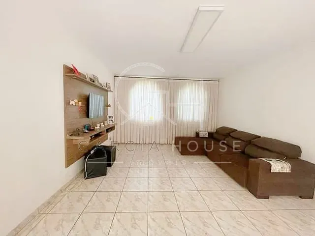 Casa com 310m² 3 quartos e 2 banheiros, à venda, no bairro Parque dos Bandeirantes em Ribeirão Preto