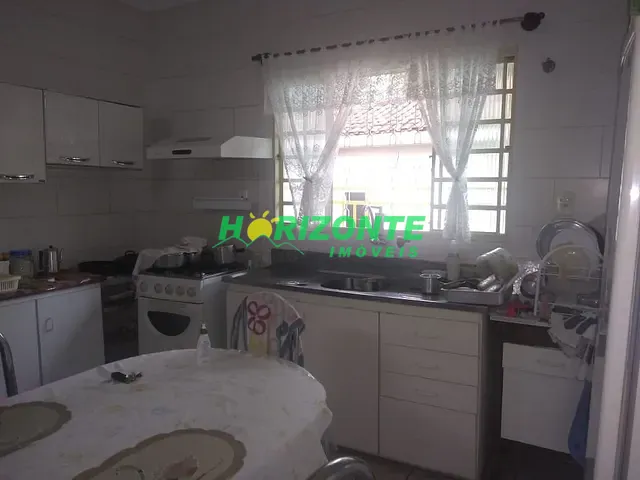 Casa com 250m² 2 quartos e 1 banheiro, à venda, no bairro Jardim Satélite em São José dos Campos