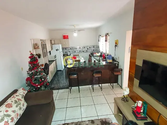Casa 2 quartos e 2 banheiros, à venda, no bairro Monte Carlo em Londrina