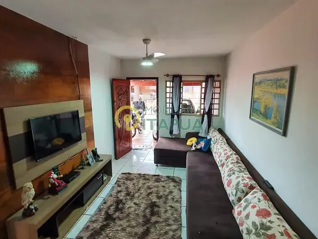 Casa 2 quartos e 2 banheiros, à venda, no bairro Monte Carlo em Londrina