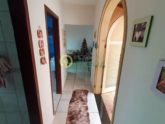 Casa 2 quartos e 2 banheiros, à venda, no bairro Monte Carlo em Londrina