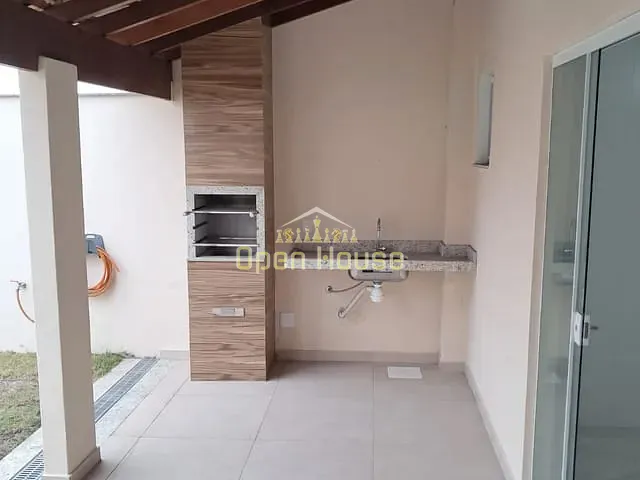 Casa 3 quartos e 3 banheiros, à venda, no bairro Bougainville em Volta Redonda