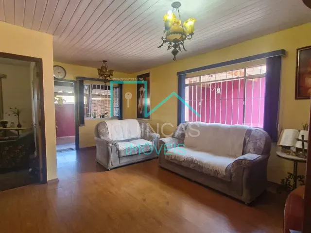 Casa com 250m² 3 quartos e 2 banheiros, à venda, no bairro Parque Residencial Eloy Chaves em Jundiaí