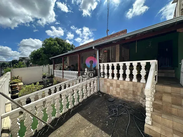 Casa com 336m² 4 quartos e 3 banheiros, à venda, no bairro Jardim São José em Belo Horizonte