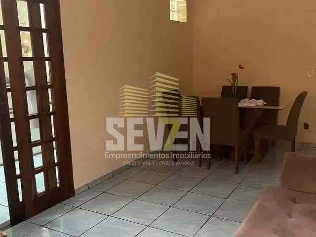 Casa com 250m², à venda, no bairro Residencial Parque Colina Verde em Bauru