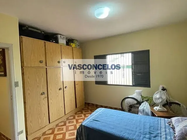 Casa com 288m² 3 quartos e 2 banheiros, à venda, no bairro Monte Castelo em São José Dos Campos
