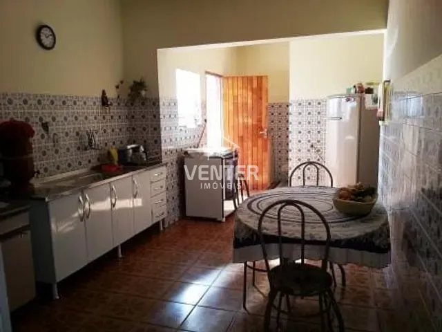 Casa com 12716m² 3 quartos e 2 banheiros, à venda, no bairro Terra Nova em Taubaté