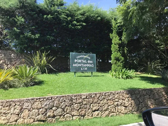 Casa com 1200m² 5 quartos e 5 banheiros, para alugar, no bairro Portão em Atibaia