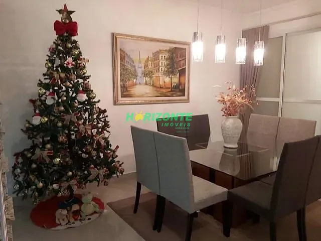 Casa com 310m² 4 quartos e 4 banheiros, à venda, no bairro Jardim San Marino em São José dos Campos