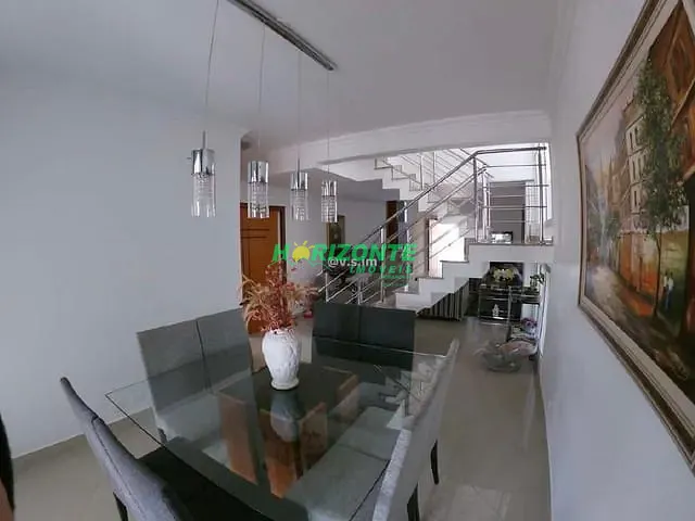 Casa com 310m² 4 quartos e 4 banheiros, à venda, no bairro Jardim San Marino em São José dos Campos