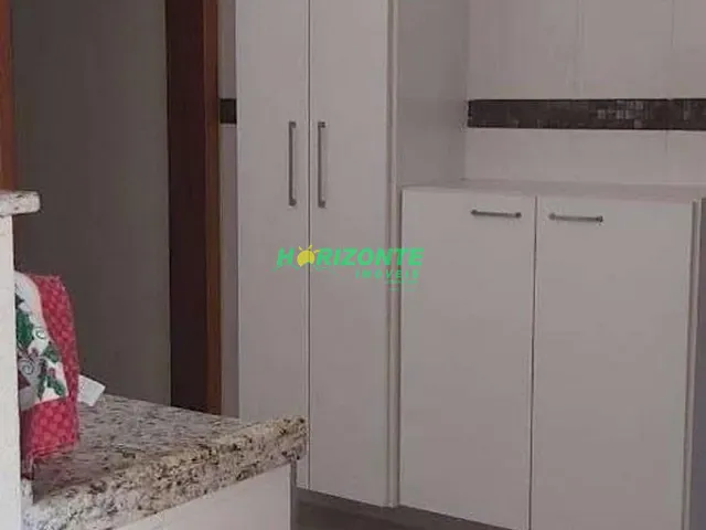 Casa com 310m² 4 quartos e 4 banheiros, à venda, no bairro Jardim San Marino em São José dos Campos