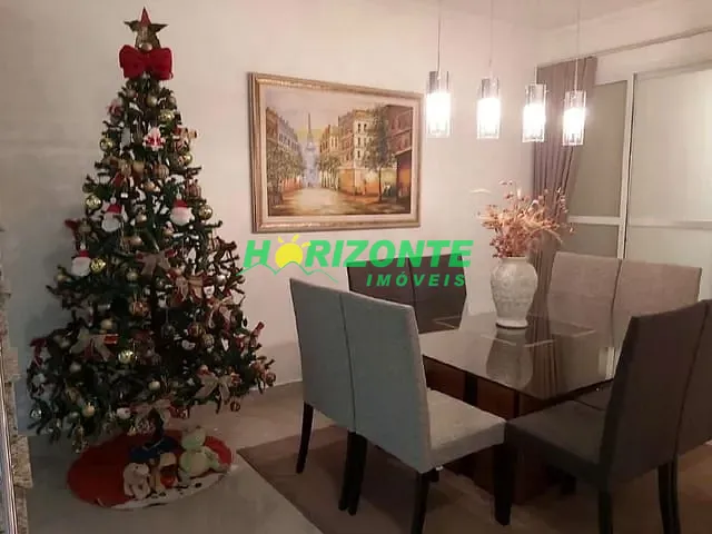 Casa com 310m² 4 quartos e 4 banheiros, à venda, no bairro Jardim San Marino em São José dos Campos