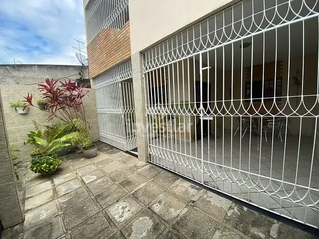 Casa com 135m² 3 quartos e 2 banheiros, à venda, no bairro Centenário em Campina Grande