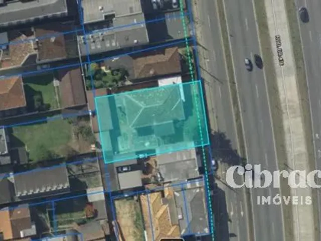 Casa com 645m², à venda, no bairro Cristo Rei em Curitiba