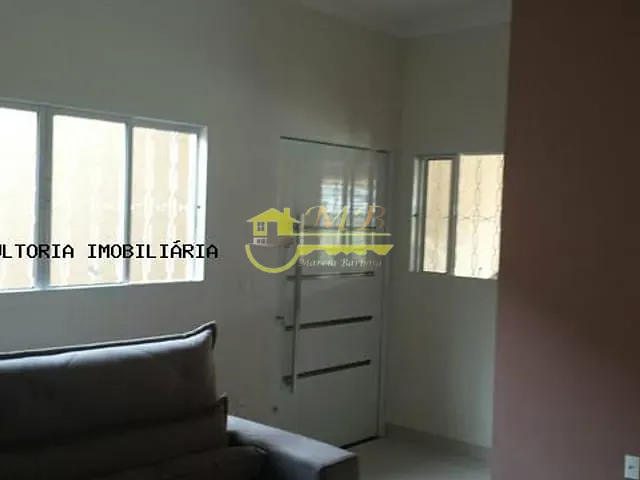 Casa com 500m² 3 quartos e 3 banheiros, à venda, no bairro Jardim São Clemente em Hortolândia