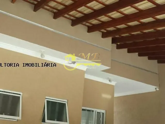 Casa com 500m² 3 quartos e 3 banheiros, à venda, no bairro Jardim São Clemente em Hortolândia