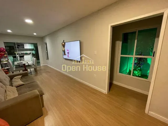 Casa 2 quartos e 3 banheiros, à venda, no bairro Dom Bosco em Volta Redonda