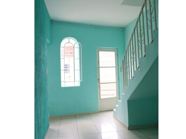 Casa 2 quartos e 2 banheiros, à venda, no bairro São Benedito em Guaratinguetá