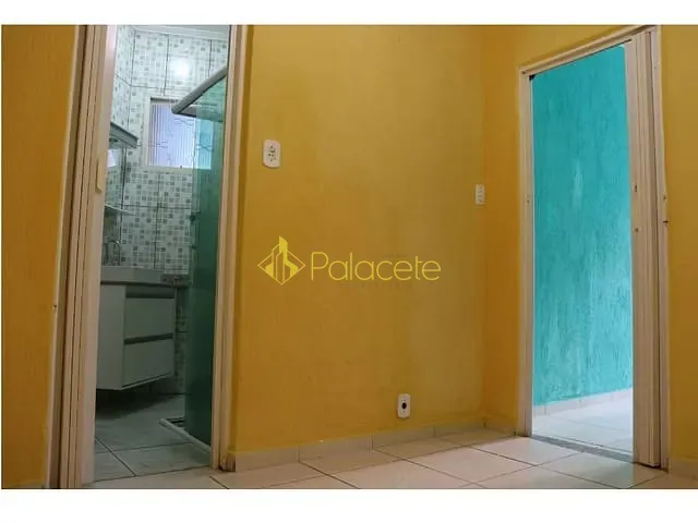 Casa 2 quartos e 2 banheiros, à venda, no bairro São Benedito em Guaratinguetá
