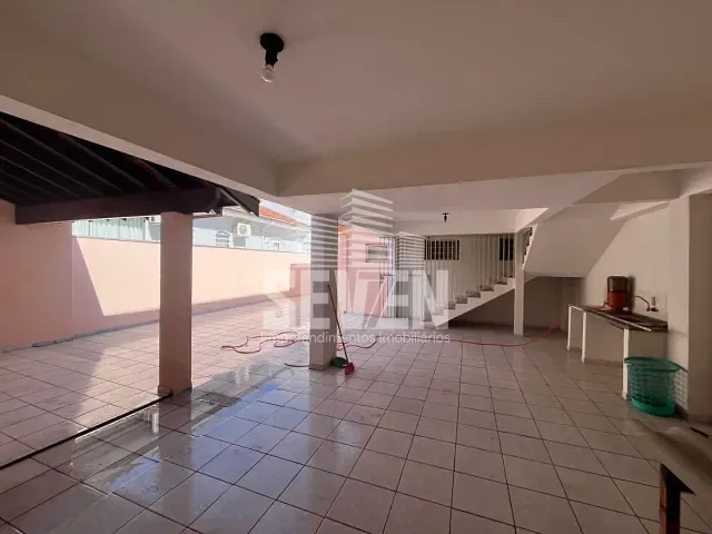 Casa com 340m² 3 quartos e 1 banheiro, à venda, no bairro Vila Cardia em Bauru
