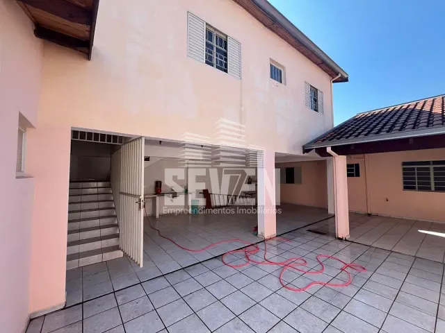 Casa com 340m² 3 quartos e 1 banheiro, à venda, no bairro Vila Cardia em Bauru