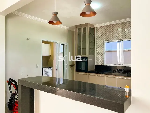 Casa com 250m² 3 quartos e 1 banheiro, à venda, no bairro Residencial Real Park Sumaré em Sumaré