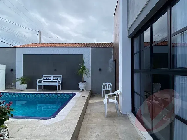 Casa com 200m² 3 quartos e 2 banheiros, à venda, no bairro Real em Praia Grande