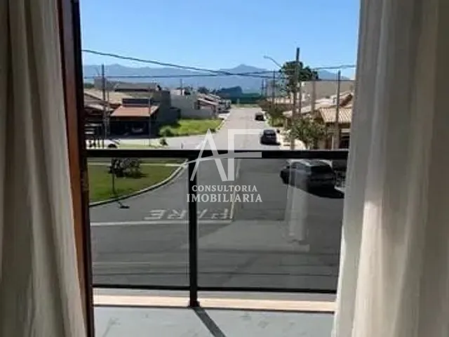 Casa com 140m² 3 quartos e 2 banheiros, à venda, no bairro Vila dos Comerciarios II em Taubaté