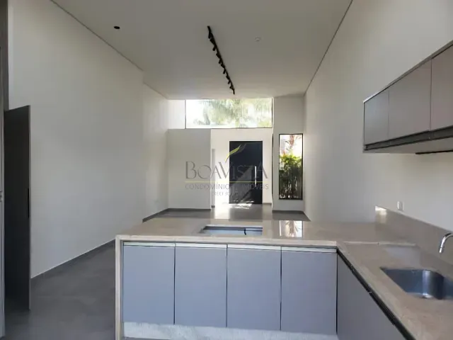 Casa com 523m² 3 quartos e 3 banheiros, à venda, no bairro Vila Santista em Atibaia