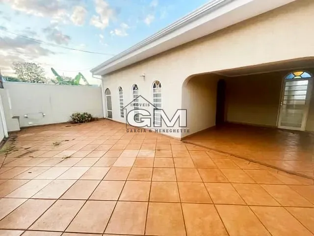 Casa com 255m² 4 quartos e 3 banheiros, à venda, no bairro Parque dos Bandeirantes em Ribeirão Preto