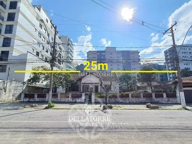 Casa com 500m² 3 quartos e 2 banheiros, à venda, no bairro Agriões em Teresópolis